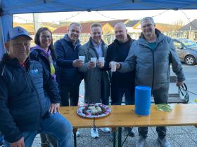 Gemeinsam Gutes tun: FPÖ Ilztal spendet Einnahmen aus Glühweinstand